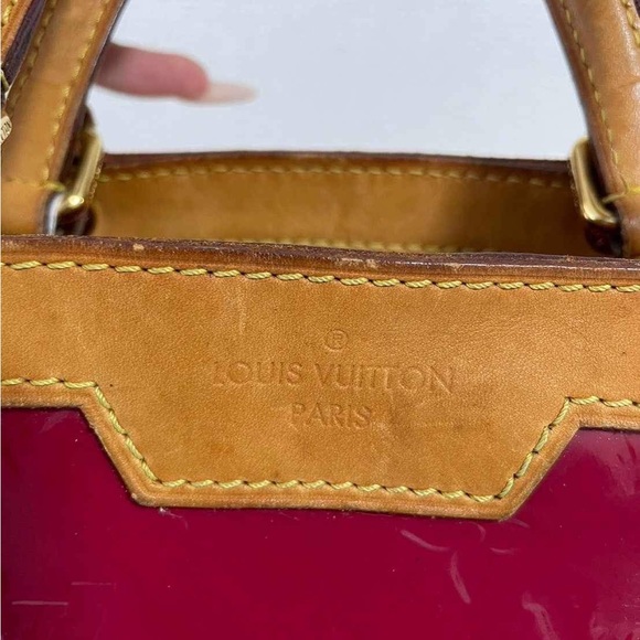 Louis Vuitton Brea Handbag - Picture 11 of 12